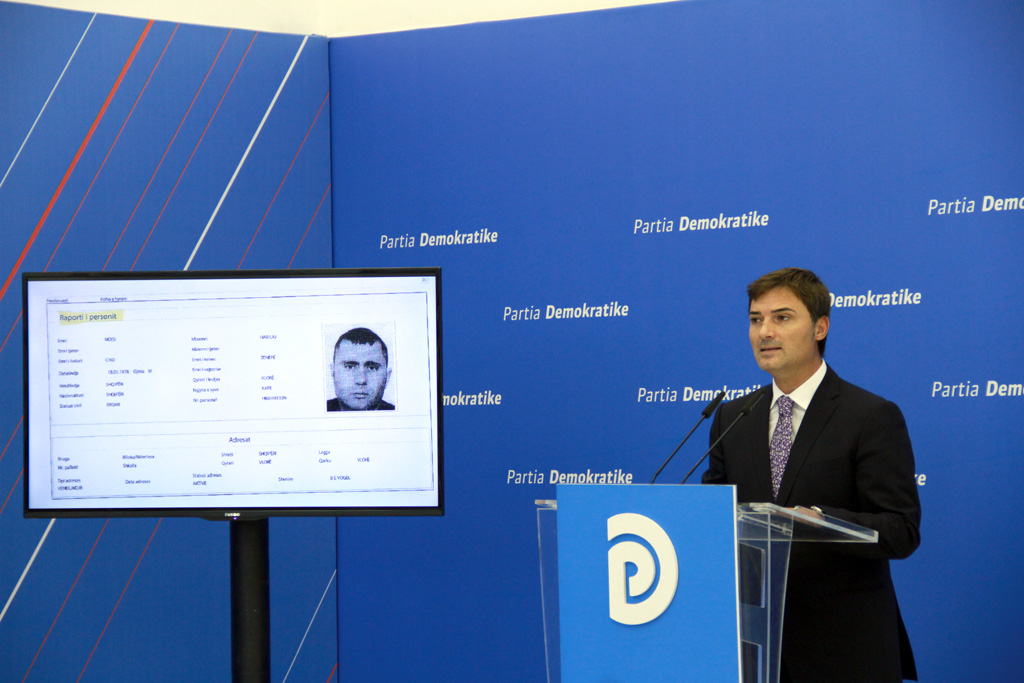 DOKUMENTET/ “Narkotaksia AA 003 GB herë me shofer Saimirin dhe herë habilajt”