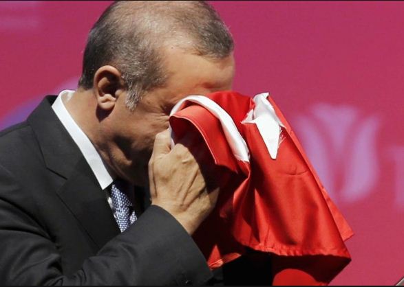 Si shpëtoi nga vrasja mbrëmë Presidenti Erdogan