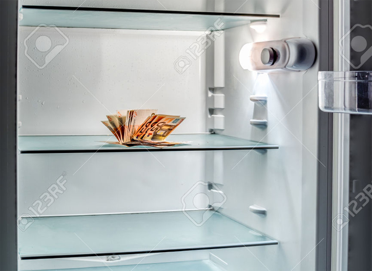 GRABITJA/ “Mbarojnë” eurot e fshehura në tenxhere me presion, tani ato gjenden në frigoriferë