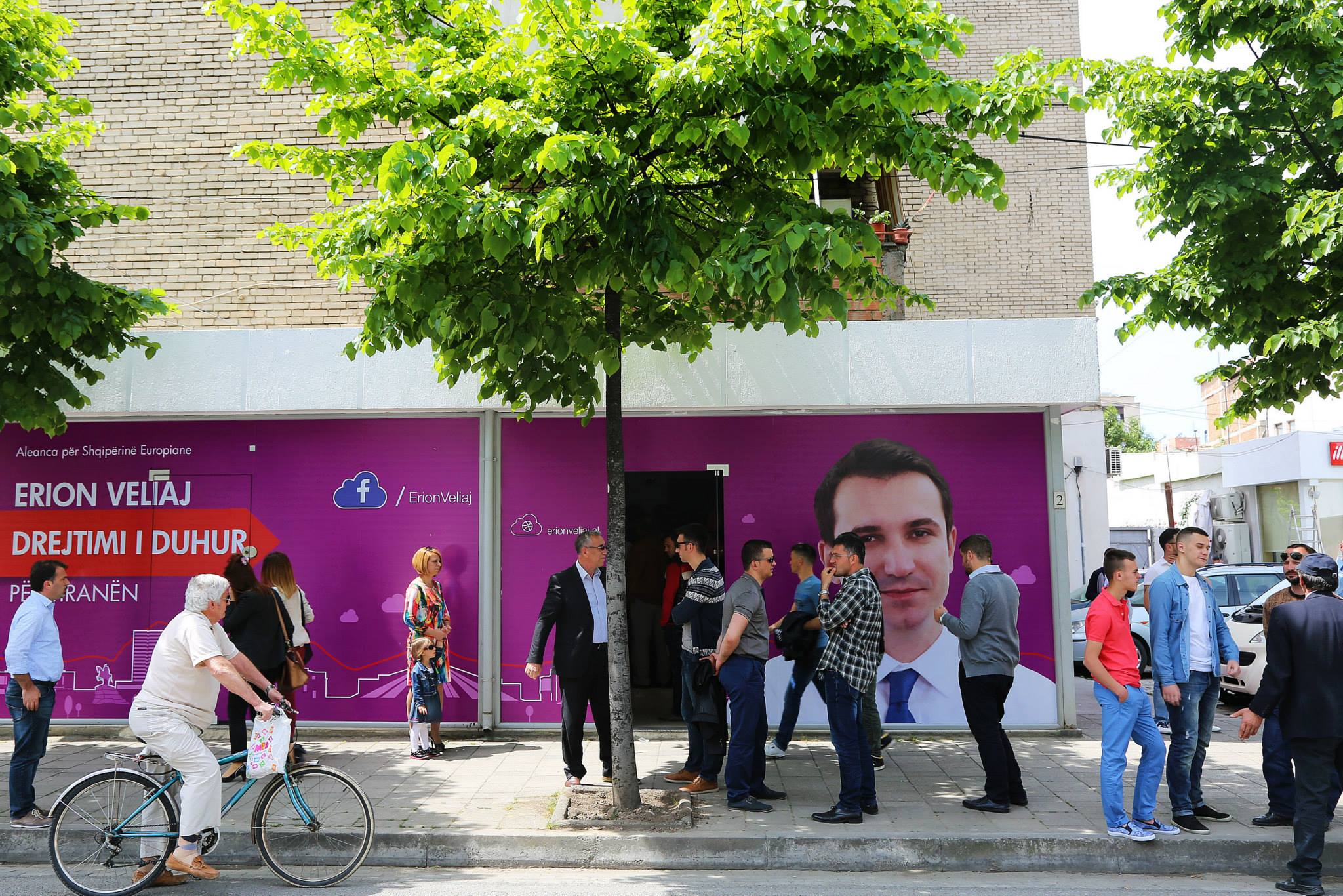 Bashkia e Tiranës po falimenton në ditën e dytë të punës së Velisë