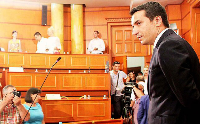 YLLI DYLGJERI/ Pse s’pjerdh Erioni…?