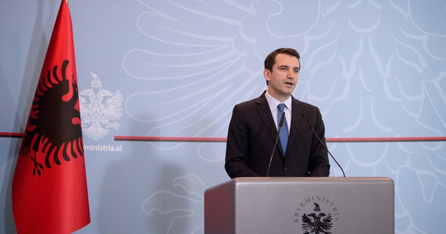 Profil/ Erion Veliaj nga dështimi me G 99 te katapultimi në PS