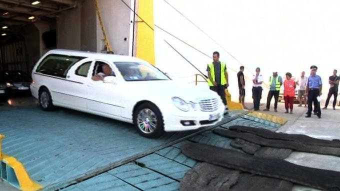 Arrestohen dy policët e dehur që dhunuan gazetarët