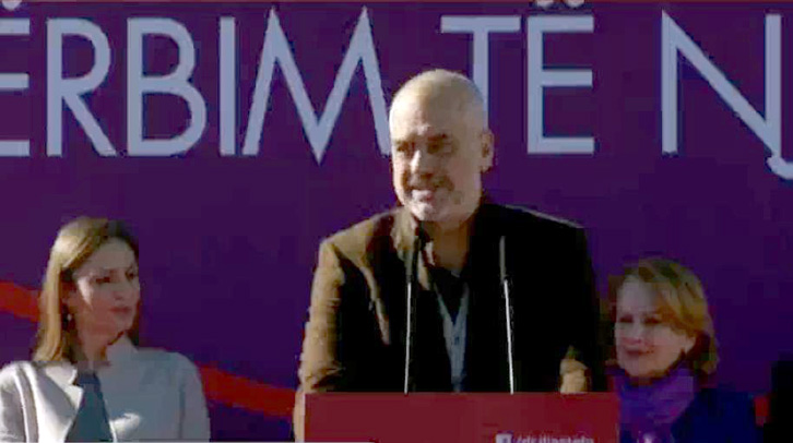 ÇUDIA/ Mësuesit e Kolonjës “i luten” të marrin pjesë në miting…, Edi Rama nuk “i pranon”