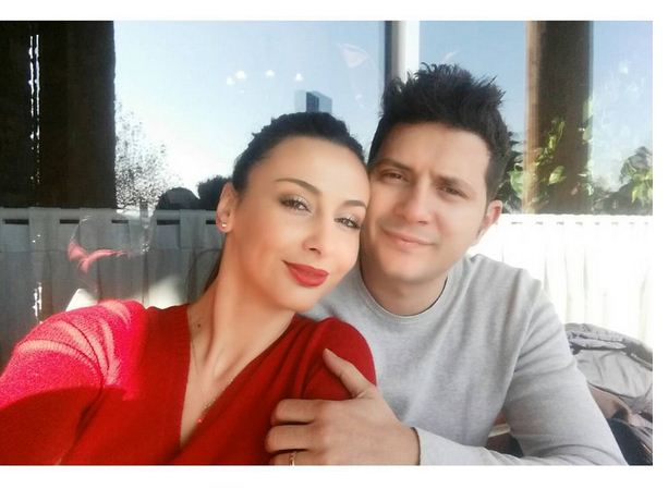 FOTO/ Gratë e çifteve të njohura shqiptare që janë më të mëdha sesa burrat e tyre