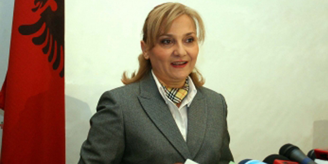 QEVERI TEKNIKE/Ermelinda Meksi jep “dorëheqje”