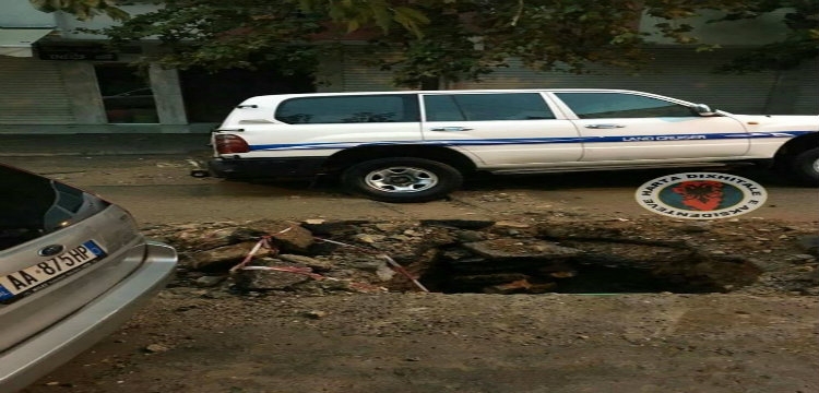 Ç’po ndodh? Pas Kamzës hapen gropa të tjera në rrugët e Tiranës