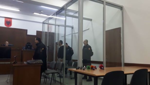 VIDEO/ Pamjet e Fatjon Xhyliut në gjyq për grabitjen e parave të bankës