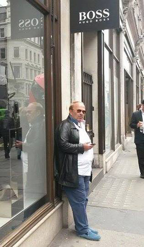 FOTO LAJM/ Shfaqet Fatos Nano, duke bërë shopping në Londër