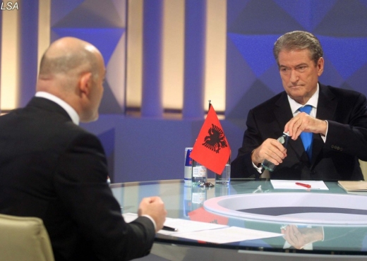 Sali Berisha “thyen bojkotin” rikthehet në emisionin e Blendi Fevziut pas mungesës 5 vjeçare