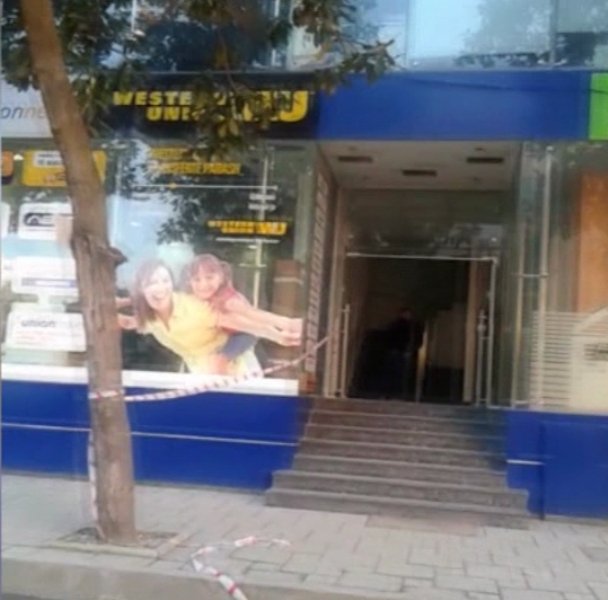 Fier, grabitet nga maskat pika e transferimit të lekëve