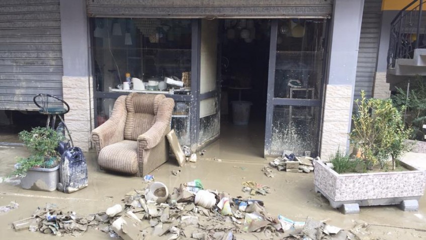 Përmbytja në Fier e Vlorë, qeveria ende pa zgjidhje