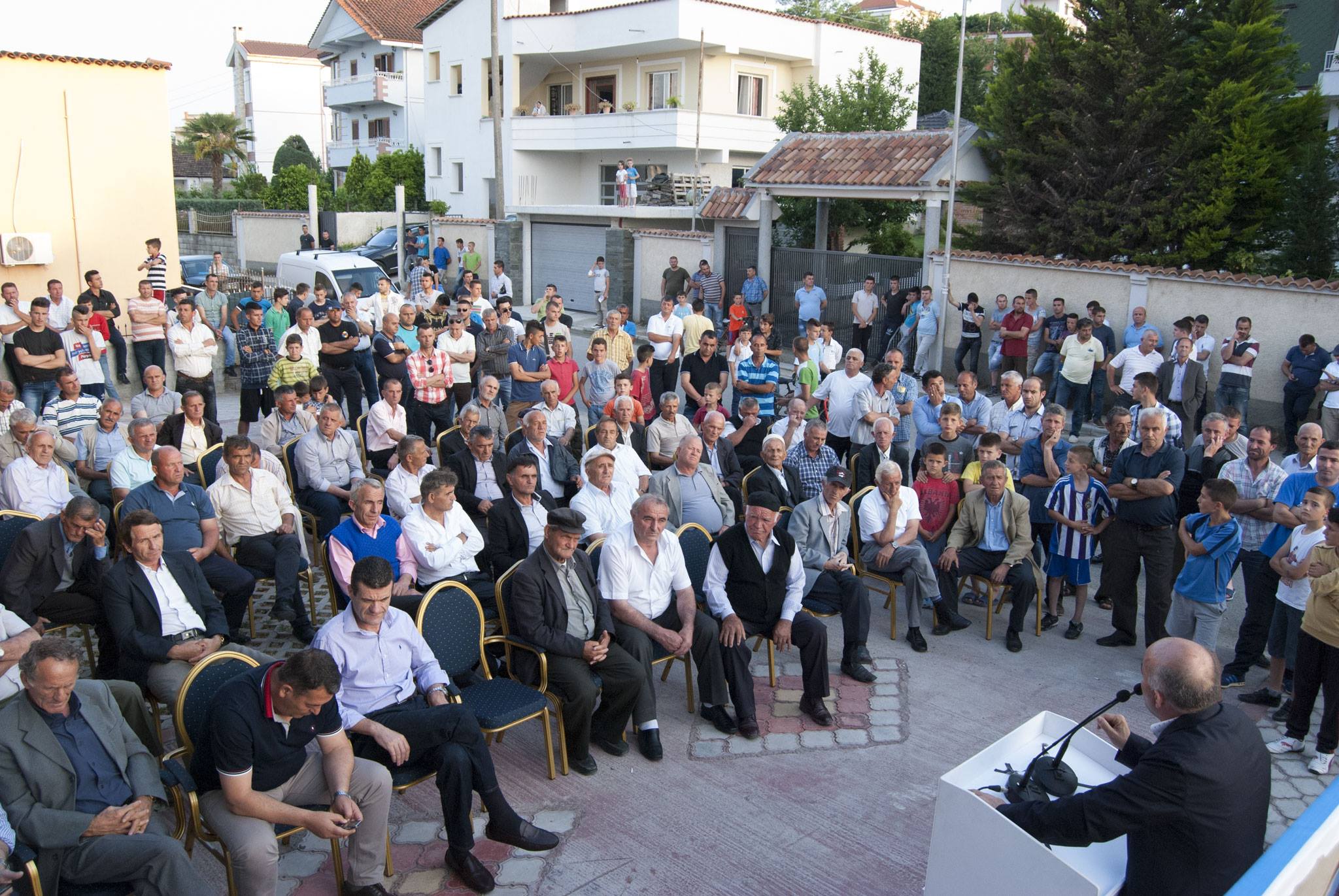 Qeveria i mbyll fabrikën e miellit, kandidatit demokrat Fiqiri Ismaili