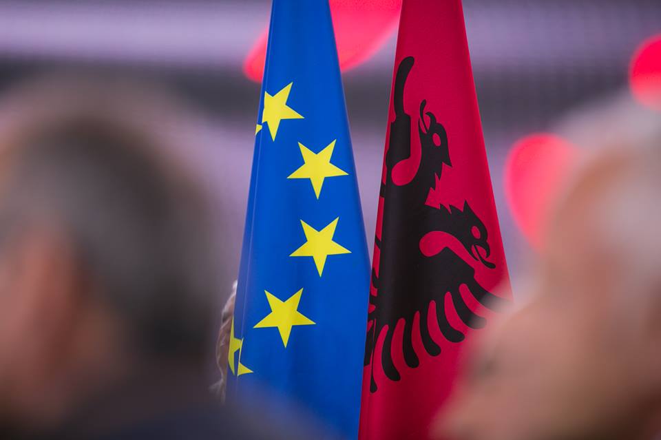 Lulzim Basha ka një mesazh për ditën e Europës