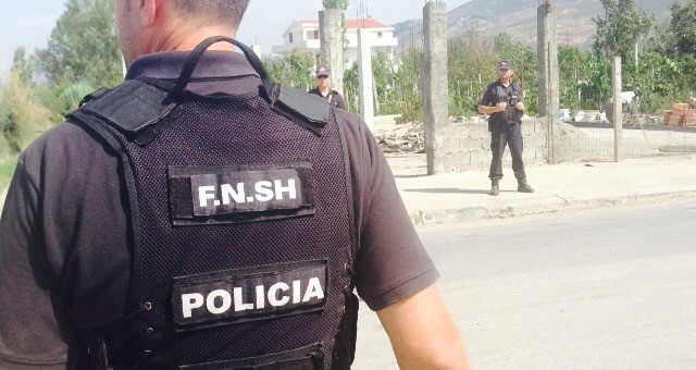 EMRI/ Tiranë, arrestohet efektivi i FNSH, aksidentoi një këmbësore