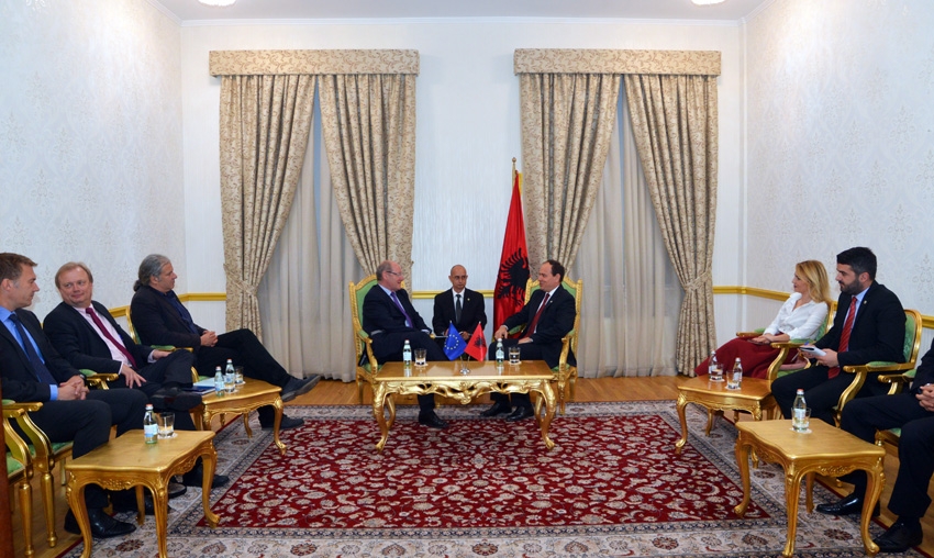 Presidenti takon Bashkëraportuesit e KiE-së: Reforma në drejtësi, ndëshkim me të njëjtin standard të elementeve që prishin sistemin