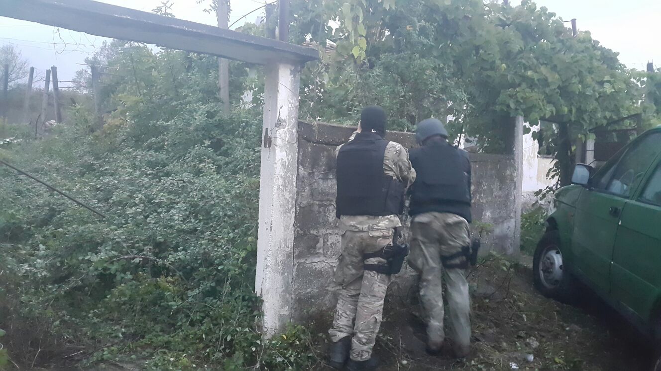 Vrasja e dy vëllezërve, policia në kërkim të autorit edhe me helikopter