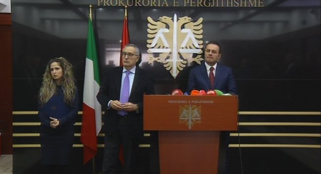 Kreu i Antimafias italiane “deklaratë zyrtare” për Saimir Tahirin: U trefishua droga e kultivuar në Shqipëri!