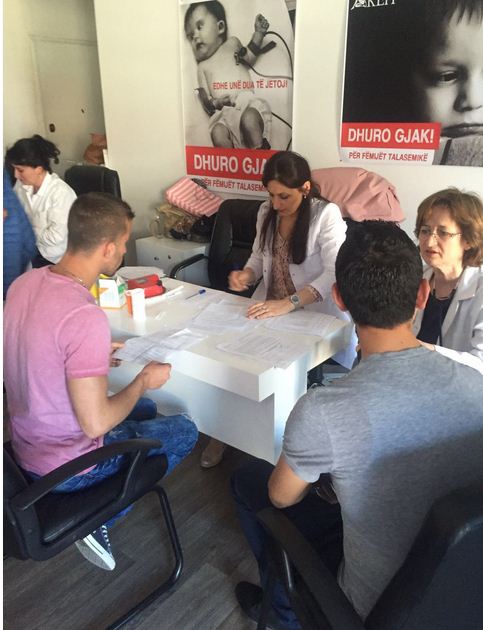 Të rinjtë e FRPD dhurojnë gjak për fëmijët talasemikë