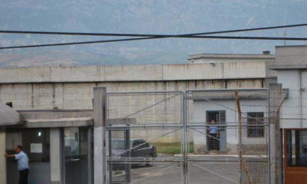 URDHRI/ Pezullohen lejet për të burgosurit, asnjë nuk do të shkojë në shtëpi për festa