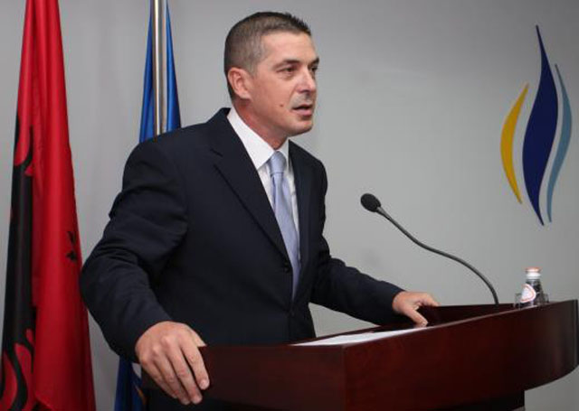 Ish-ministri i Mbrojtjes së PD: Kemi dy arsye pse FRD po hyn në zgjedhje