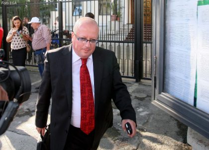 Kundërshtoi Policinë Rrugore, gjykata lë të lirë avokatin e njohur