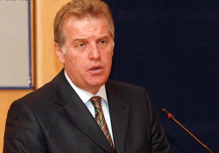 Kuvendi, llogari për mbylljen e televizionit Agon Channel