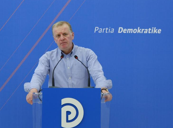 AA 003 GB/ Ministri Tahiri dhe trafikantët me të njëjtën makinë, PD publikon videon Zagani