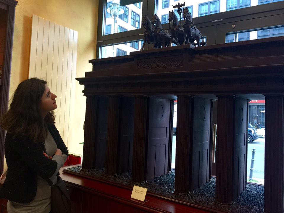 Gerta, vajza që shau politikanët: Si më hoqën mikrofonin