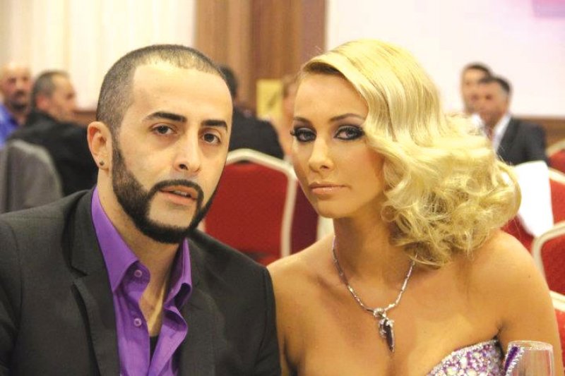 Ish e fejuara e Getit dhe basketbollisti i njohur po fejohen