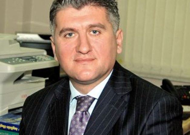 “Zukatjet për zgjedhje pa opozitën, Meta heziton se Rama e arreston në sallën e Parlamentit…”