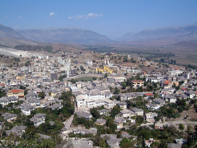 Shkarkohet kreu i Hipotekës së Gjirokastrës