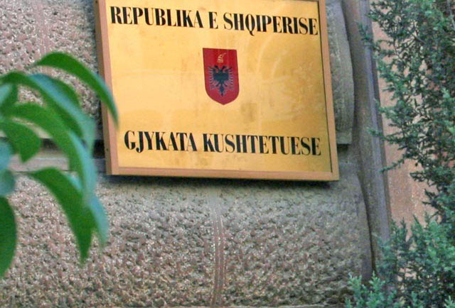 EMRAT/ Gjykata Kushtetuese, 15 kandidatë në garë për 2 vende