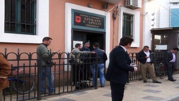 Gjykata e Shkodrës dënon me 2 vjet burg prokurorin Pëllumb Prençi