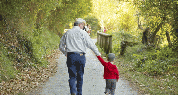 Gjyshi trafikonte drogë, merrte me vete nipin 4-vjeçar, për maskim