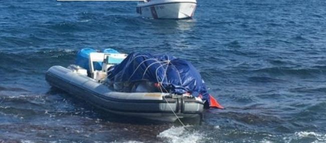 Vlorë, gjendet nje gomone, do përdorej për transport droge