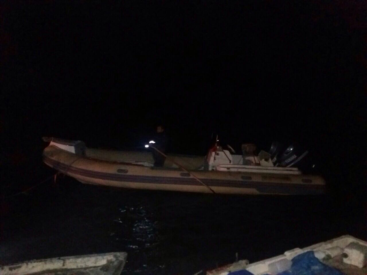 Vlorë, Policia ndjek një orë në det gomonen por trafikantët nuk i kap dot