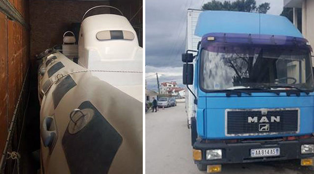 FOTO/ Fier, kapet gomonia brenda kamionit, shoferi arratiset dhe i shpëton policisë