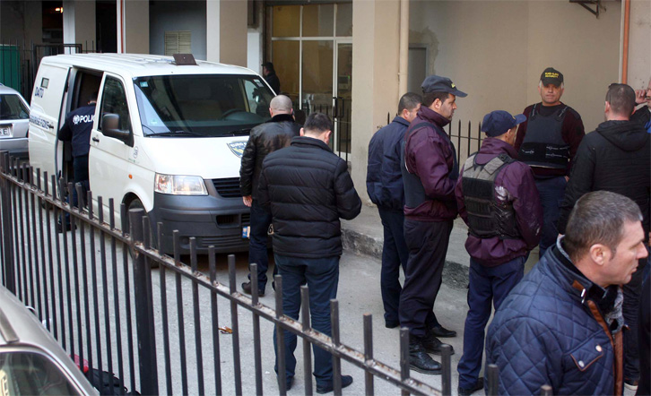 “Vjedhja në Rinas në bashkëpunim me Policinë…”