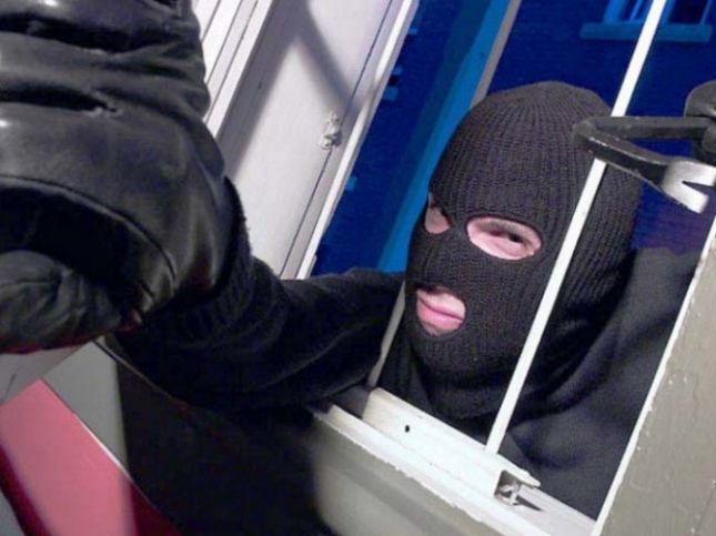 Flet Namik Kopliku:Ja çfarë kishin bërë hajdutët në shtëpinë time