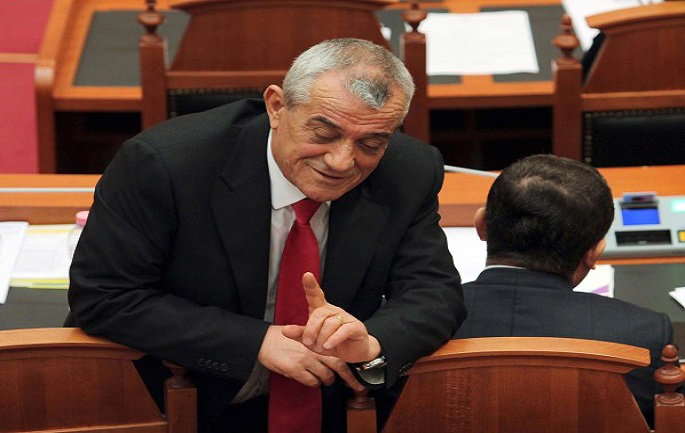 DEBATI/ Shpërthen sherri PS – PDIU, Ruçi: S’ka hetim për çështjen çame. Idrizi: Keni merak mos ju mërzitet Greqia