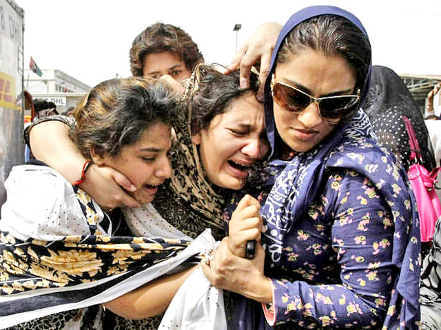 Propozohet ligji, burrat t’i rrahin gratë nëse ato refuzojnë të bëjnë seks