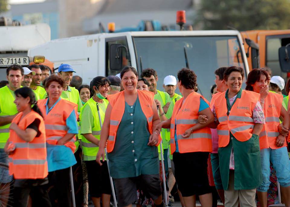 Gra të dënuara i bashkohen aksionit për pastrimin e Tiranës