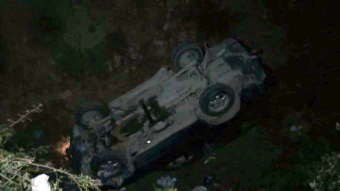 Tiranë, makina përfundon në greminë, vdes shoferi 60 vjeçar