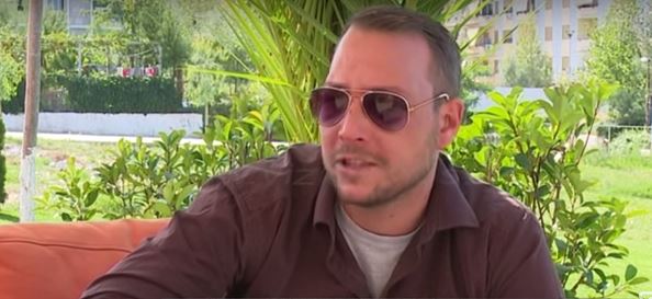 Romët, racizëm ndaj gjermanit, 6 veta e rrahin Gregor Mahr