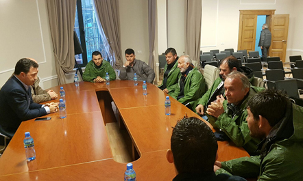 HAJDARMATAJ/Deputetja e PD: Grevistët e Zharrëzës u manipuluan kaq lirë, keqardhje