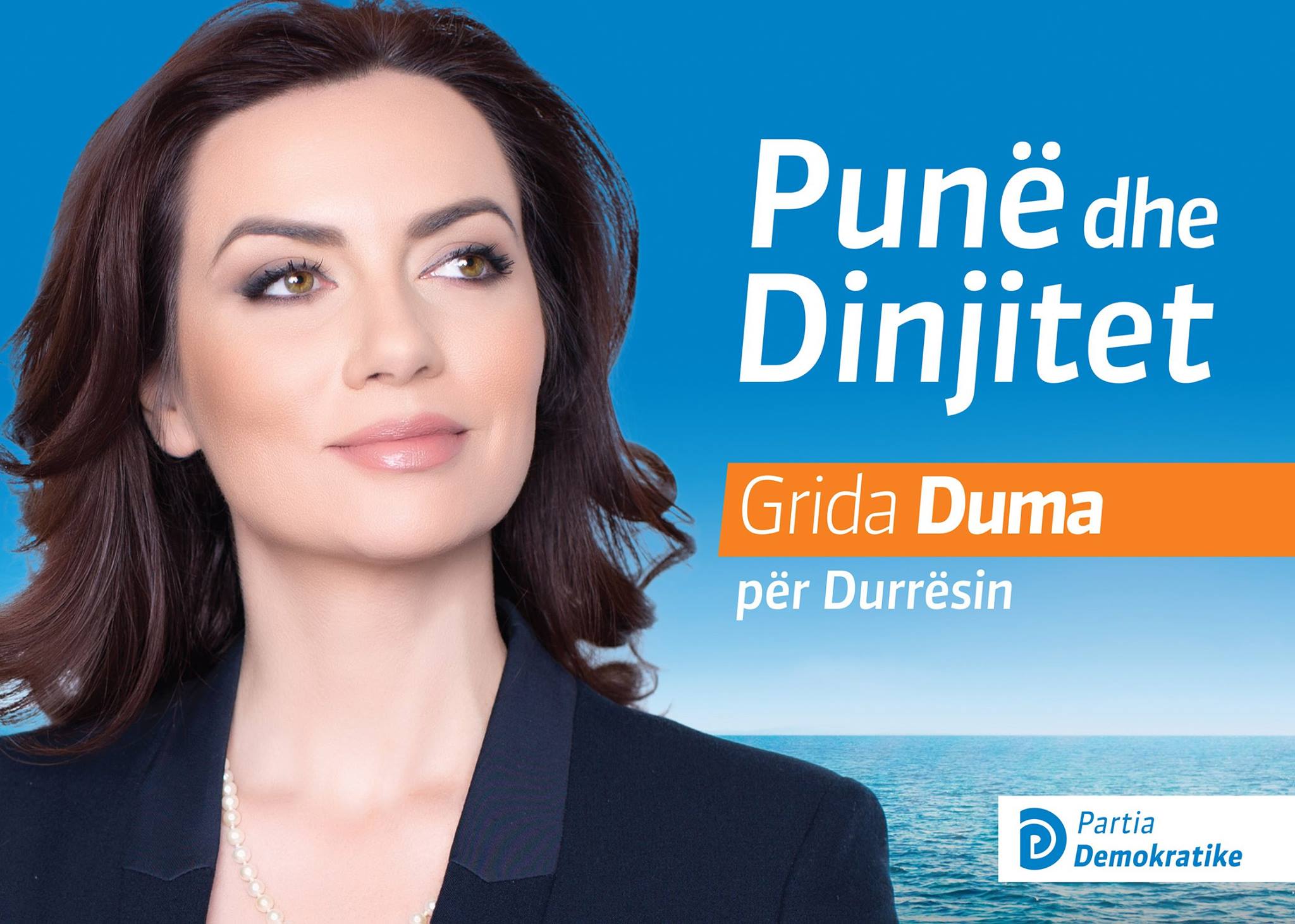 Grida Duma, publikon sloganin dhe posterin