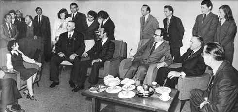 Enver Hoxha, 11.5 milionë dollarë grupeve marksiste terroriste