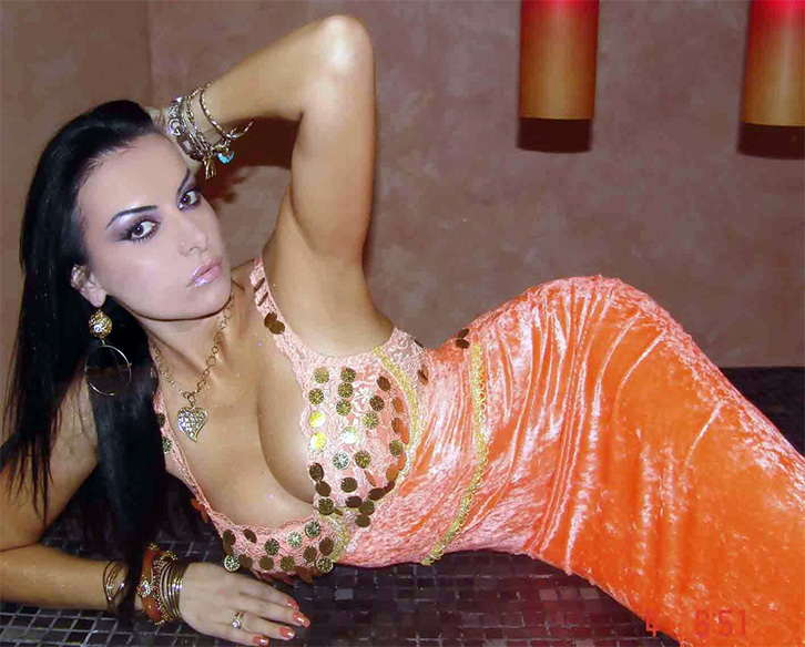 Goditet me shqelm në fytyrë Gjyste Vulaj