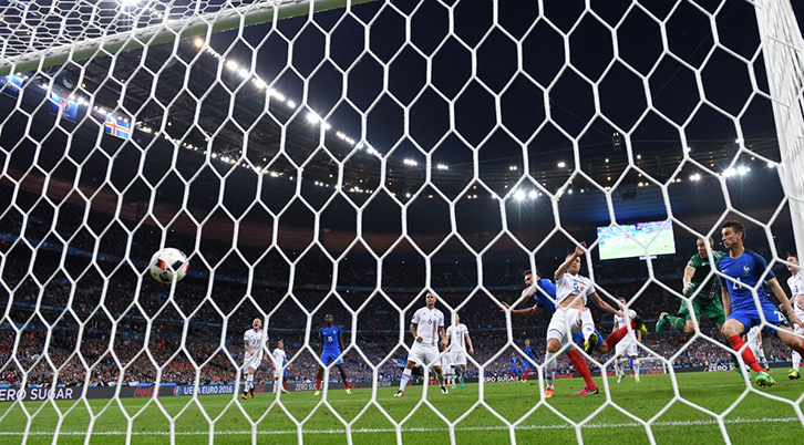 EURO 2016/ Gjelat mposhtin Vikingët – Franca fiton ndaj Islandës 5 : 2
